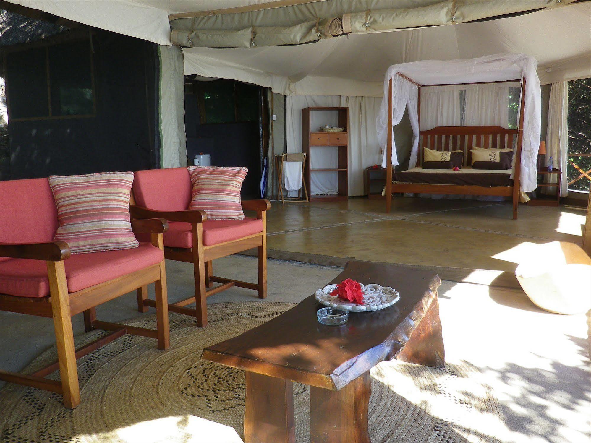 Blue Zebra Island Lodge Senga Kültér fotó