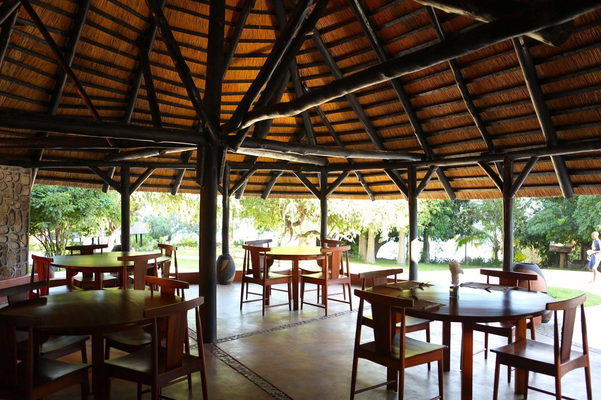 Blue Zebra Island Lodge Senga Kültér fotó